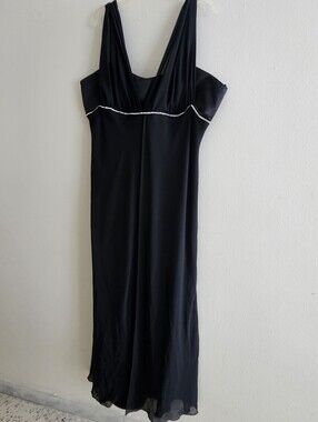 Juno Black Formal Evening Dress Rhinestone Detail Women's 2XL